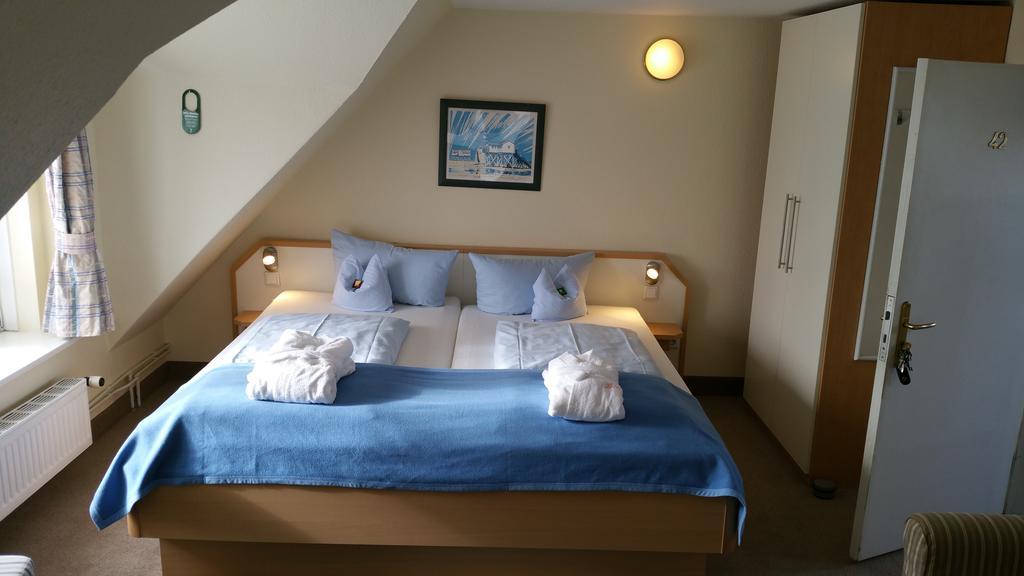 Hôtel Clausen à Westerland Extérieur photo