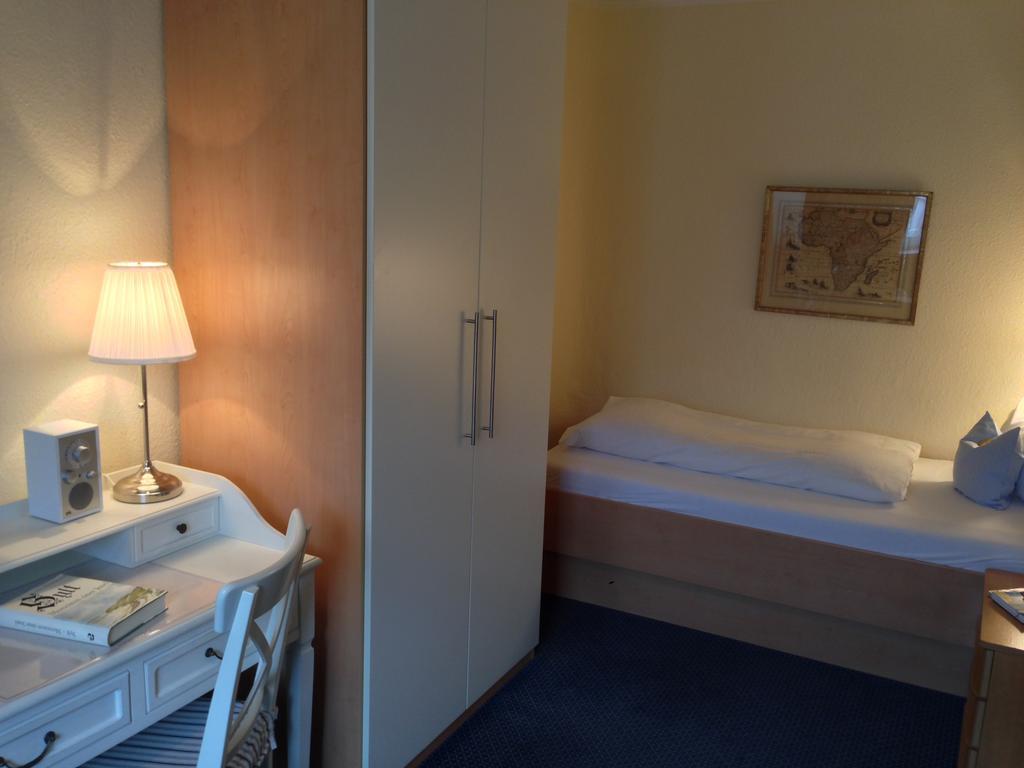 Hôtel Clausen à Westerland Extérieur photo