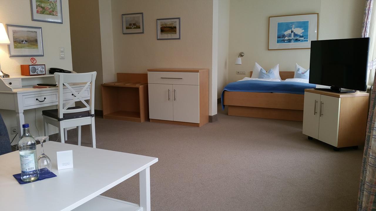Hôtel Clausen à Westerland Extérieur photo